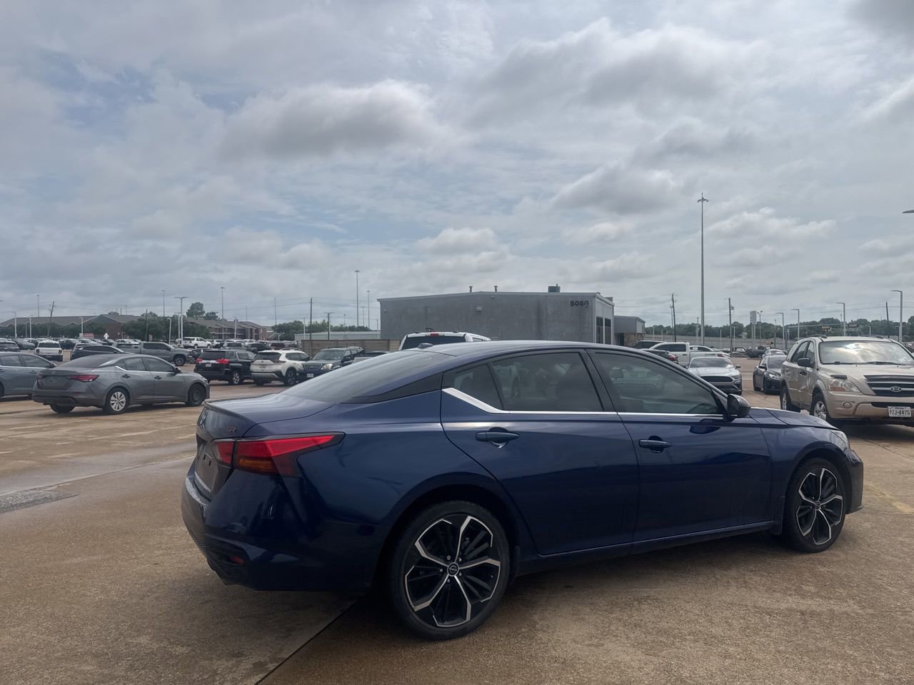 Certified 2024 Nissan Altima 2.5 SR AWD/4WD image 21