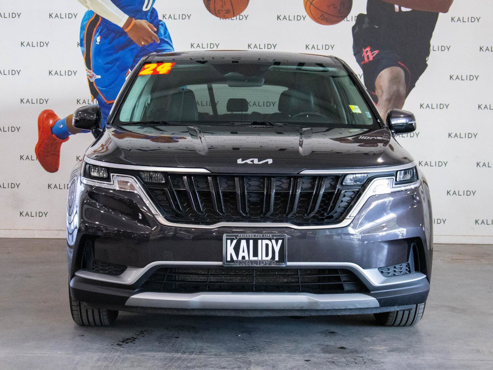 Used 2024 Kia Carnival LX image 19