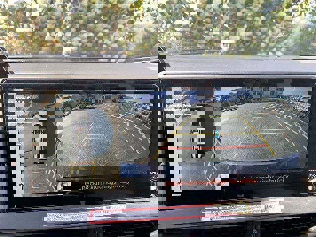 New 2025 Toyota Prius Plug-In Hybrid image 21