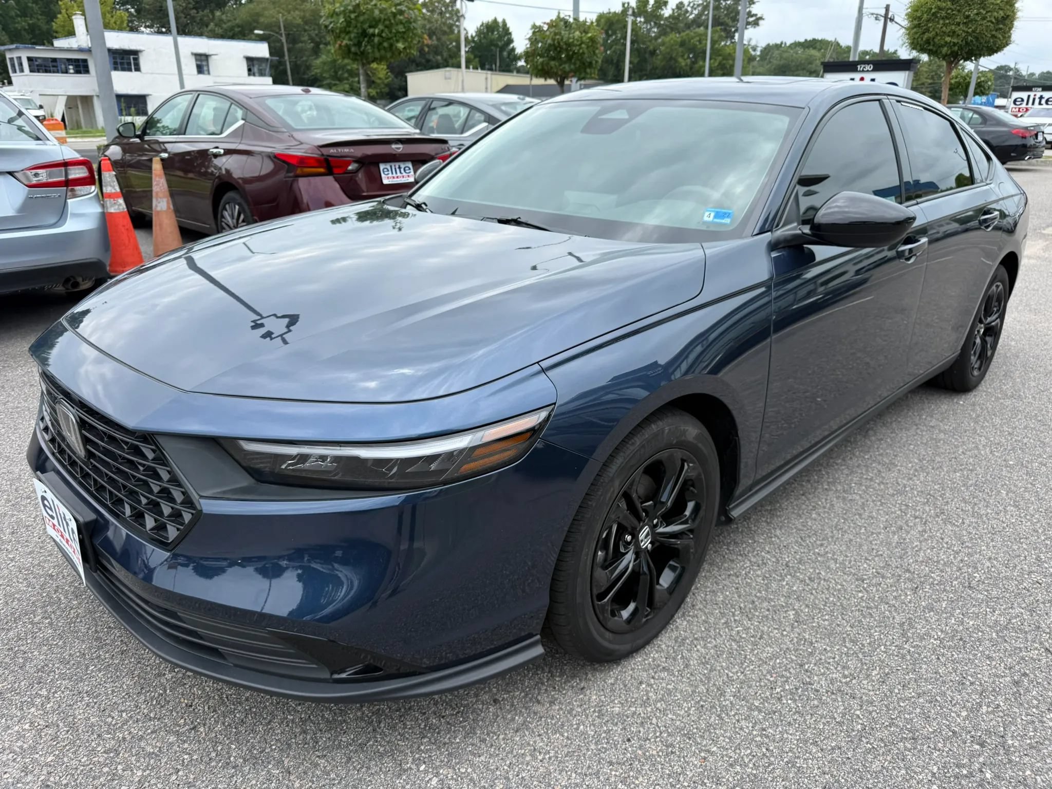 Used 2025 Honda Accord SE image 3