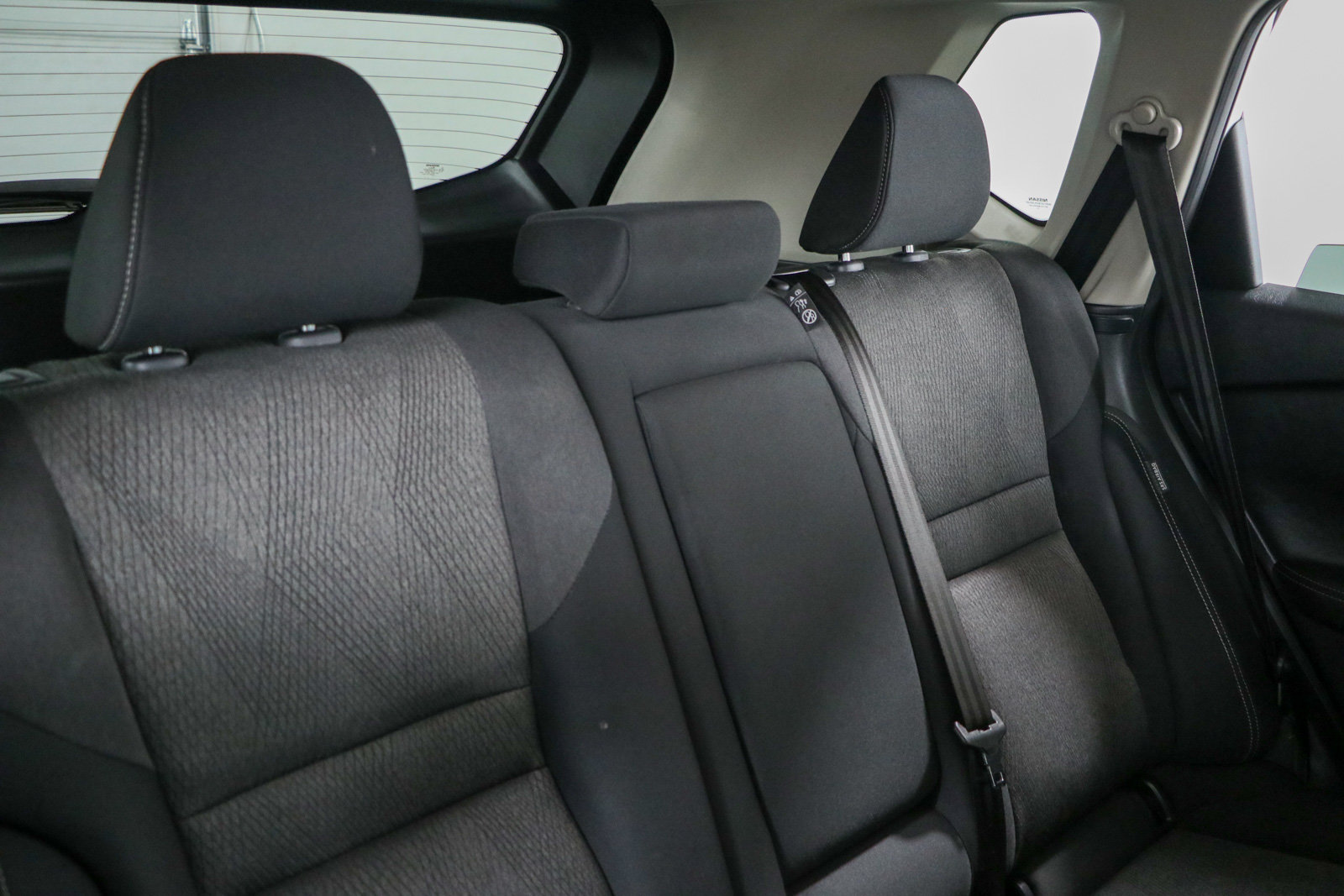 Used 2024 Nissan Rogue SV FWD image 27