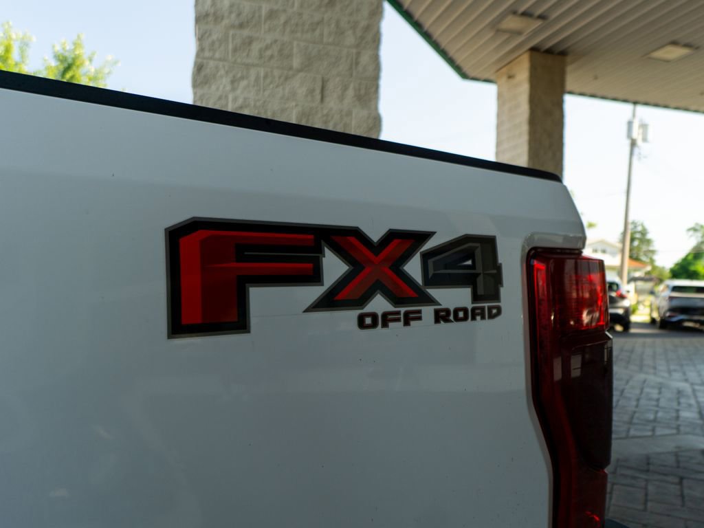 Used 2021 Ford F250 Lariat w/ Chrome Package image 13