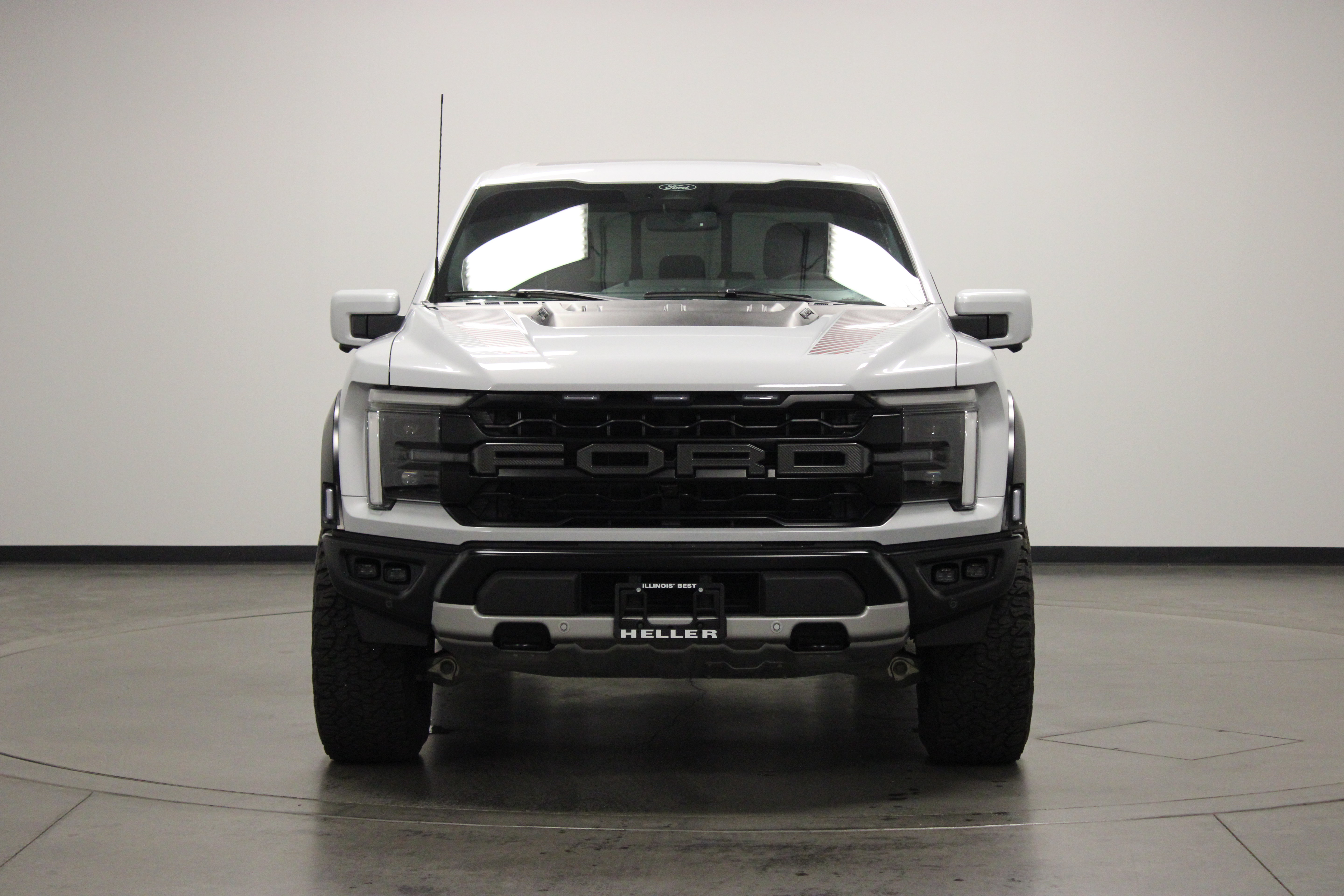 Used 2025 Ford F150 Raptor AWD/4WD image 3