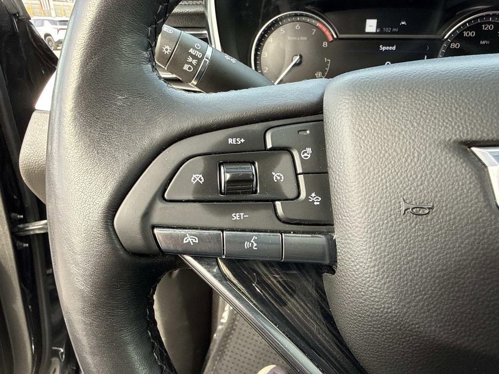 Used 2023 Cadillac XT6 Premium Luxury FWD image 16