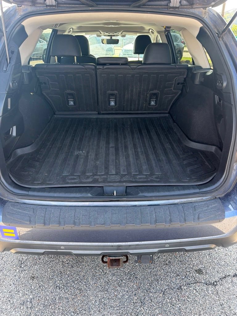 Used 2018 Subaru Outback 3.6R Limited AWD/4WD image 10