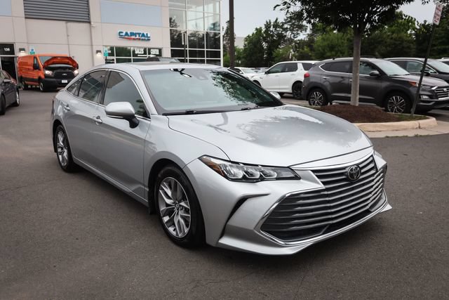 Used 2020 Toyota Avalon XLE w/ Moonroof Package FWD image 7