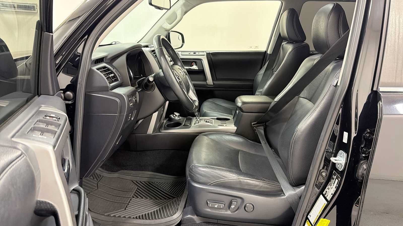 Used 2015 Toyota 4Runner Limited AWD/4WD image 13