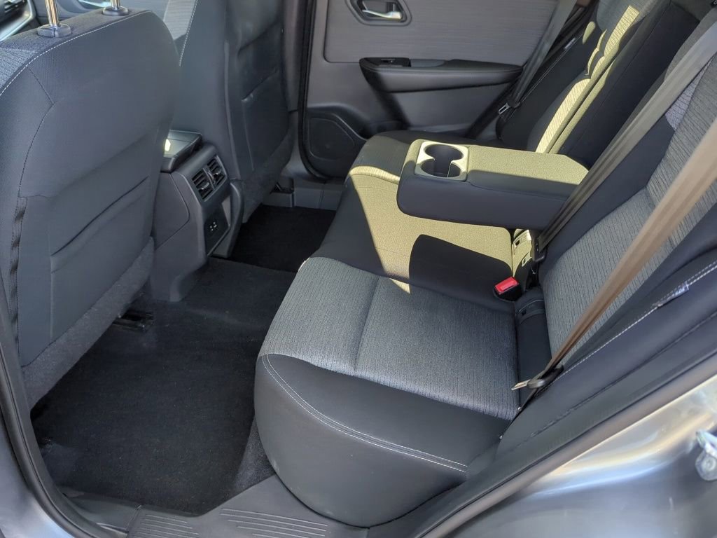 Used 2021 Nissan Rogue SV AWD/4WD image 32