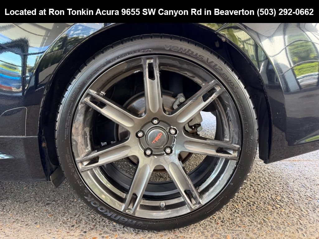 Used 2014 Scion tC FWD image 10