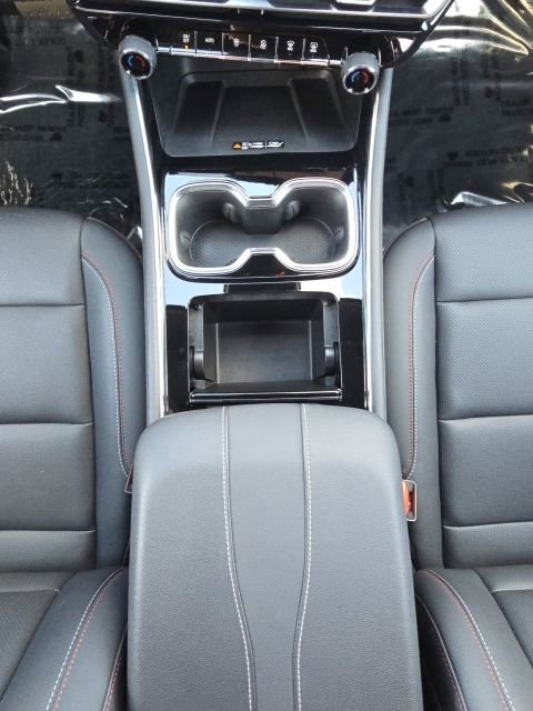 Used 2024 Chevrolet Traverse Z71 image 40