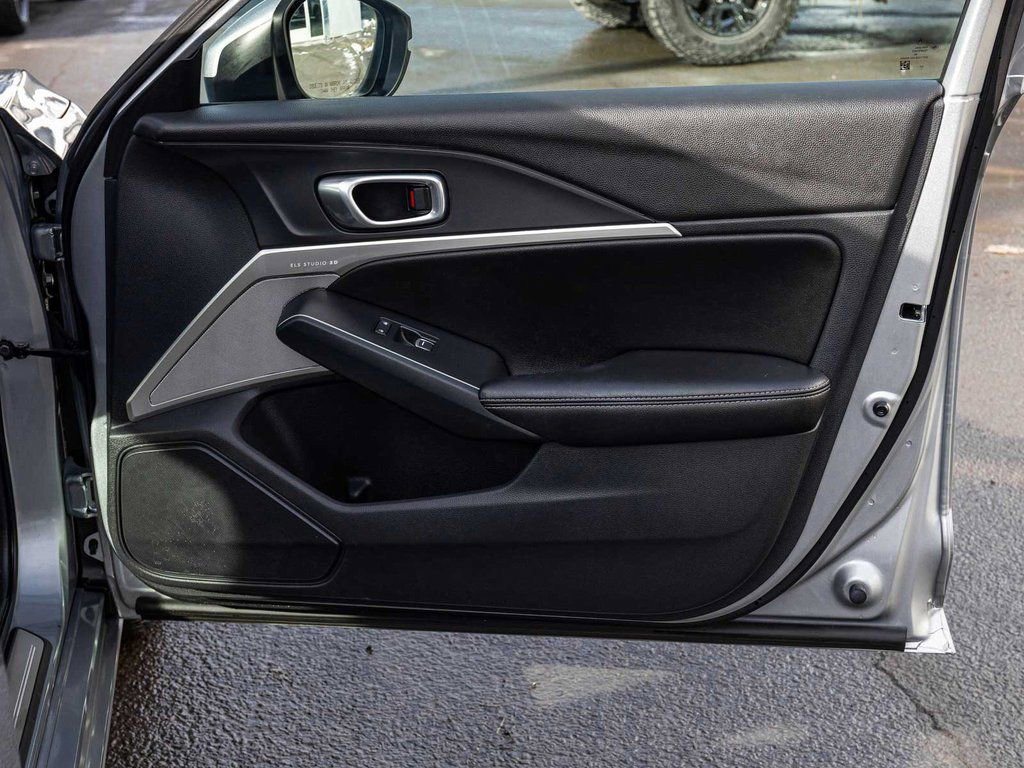 Used 2023 Acura Integra A-Spec image 11