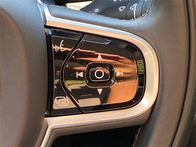 Used 2020 Volvo S60 T5 Momentum w/ Protection Package Premier image 21