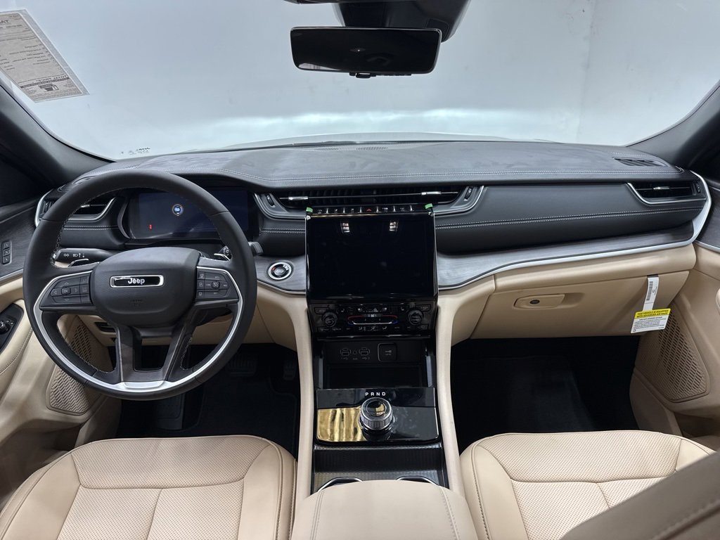 New 2025 Jeep Grand Cherokee L Limited w/ Luxury Tech Group II image 7