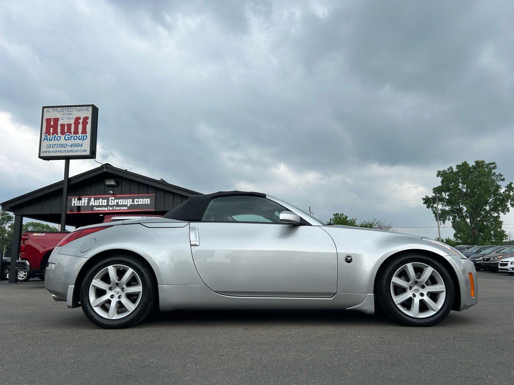 Used 2005 Nissan 350Z Touring image 23