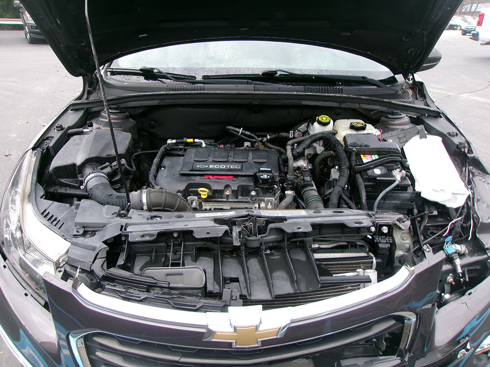 Used 2015 Chevrolet Cruze LTZ w/ Sun, Sound and Sport Package image 12