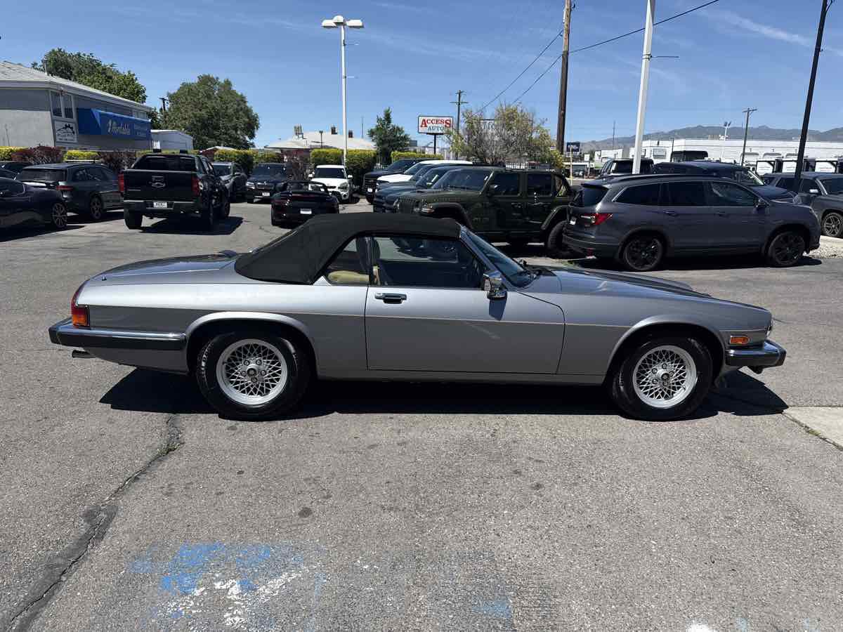 Used 1989 Jaguar XJS V12 Convertible RWD image 5