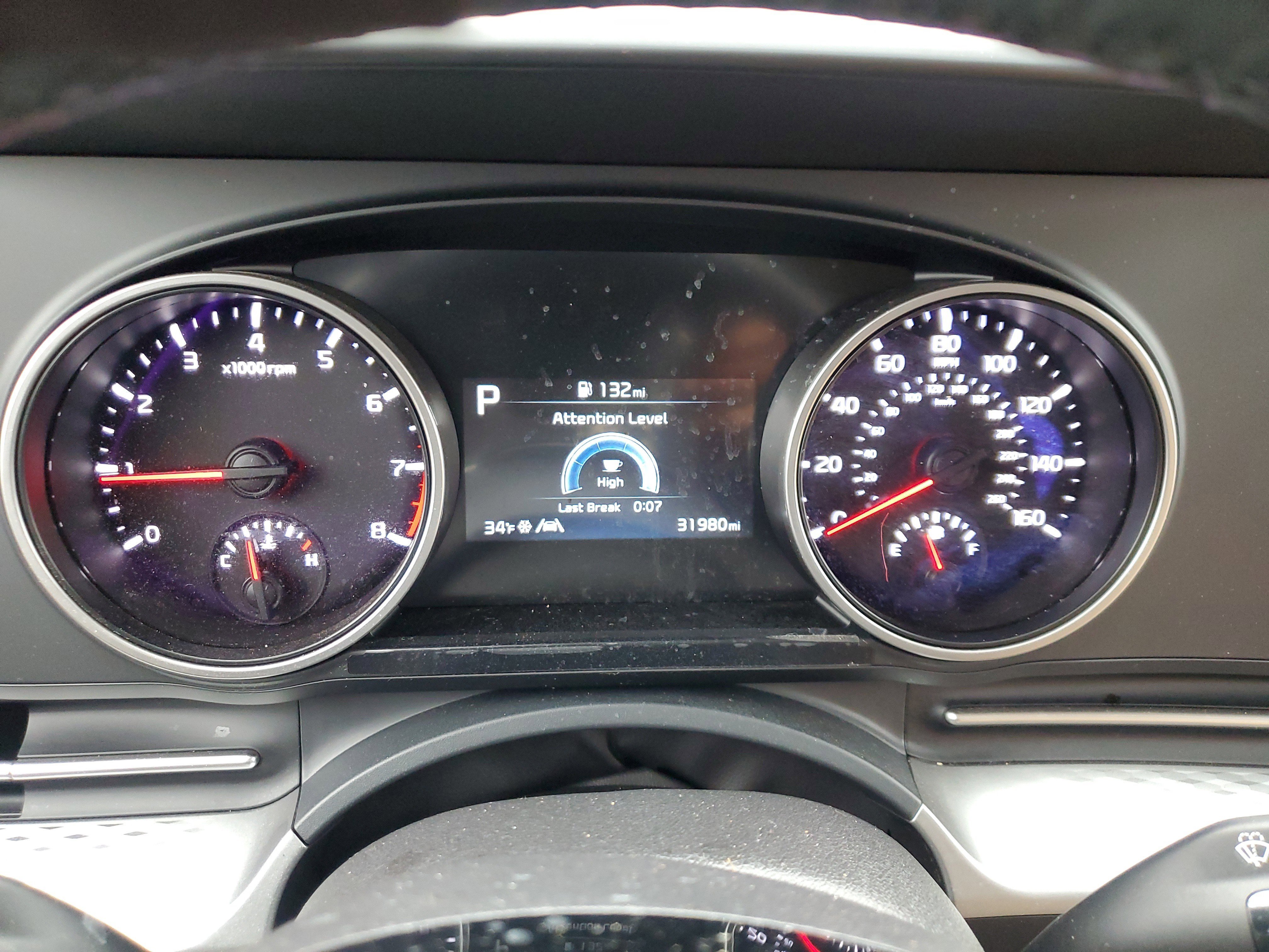 Used 2023 Kia Carnival LX image 24