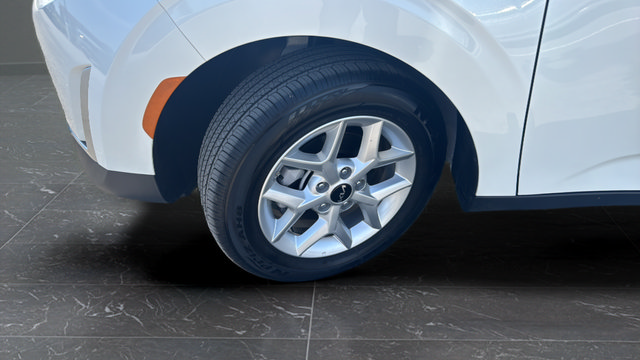 Certified 2025 Kia Soul S FWD image 33