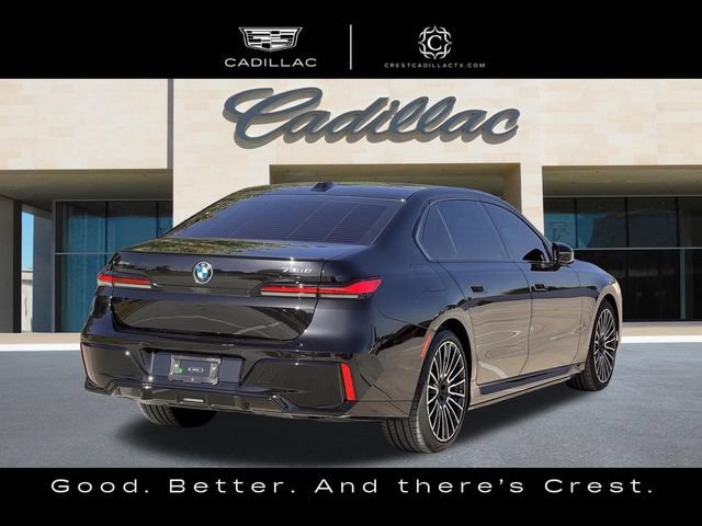 Used 2025 BMW 750e xDrive AWD/4WD image 3