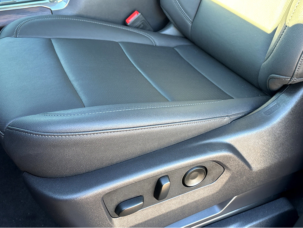 New 2025 GMC Sierra 2500 SLT w/ SLT Premium Package image 22