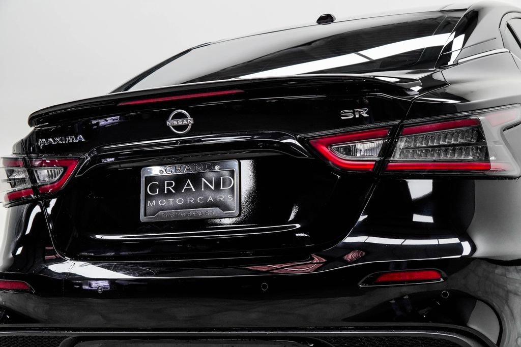 Used 2023 Nissan Maxima SR w/ Sport Mat Group image 13