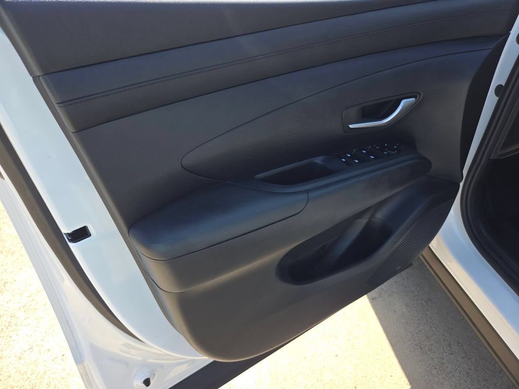 Used 2025 Hyundai Santa Cruz SEL FWD image 11