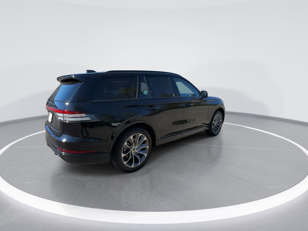 New 2026 Lincoln Aviator AWD image 8