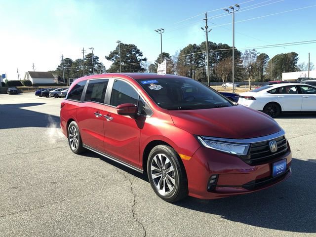 Used 2023 Honda Odyssey EX-L image 2