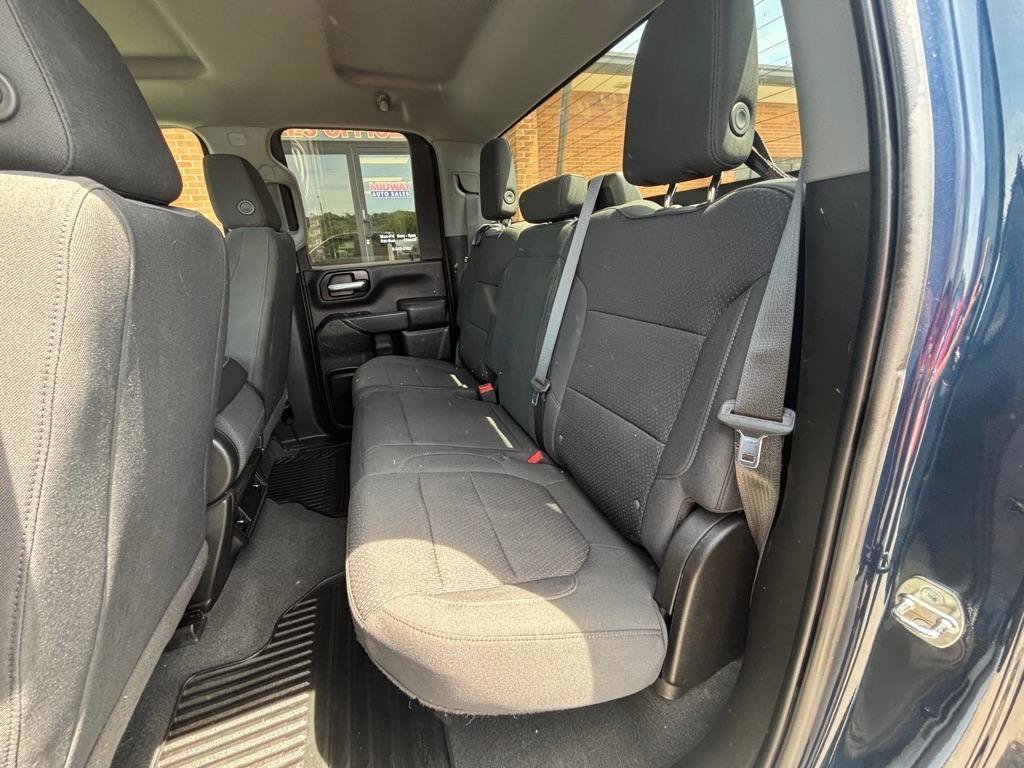 Used 2022 Chevrolet Silverado 2500 Custom w/ Custom Convenience Package AWD/4WD image 15