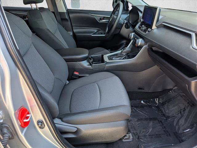 Used 2024 Toyota RAV4 XLE FWD image 19