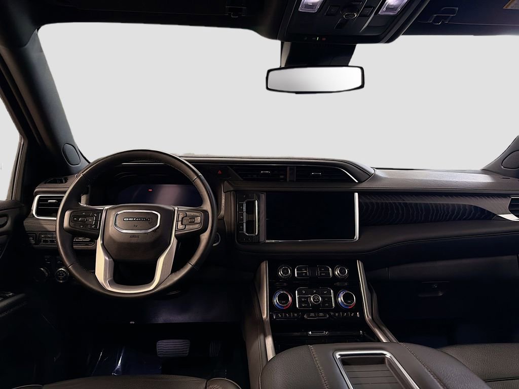 Used 2024 GMC Yukon XL Denali AWD/4WD image 22