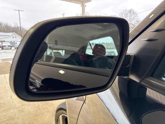 Used 2023 Hyundai Venue SEL image 33