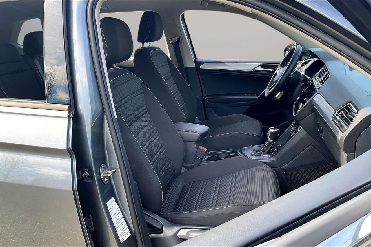 Used 2024 Volkswagen Tiguan S image 23