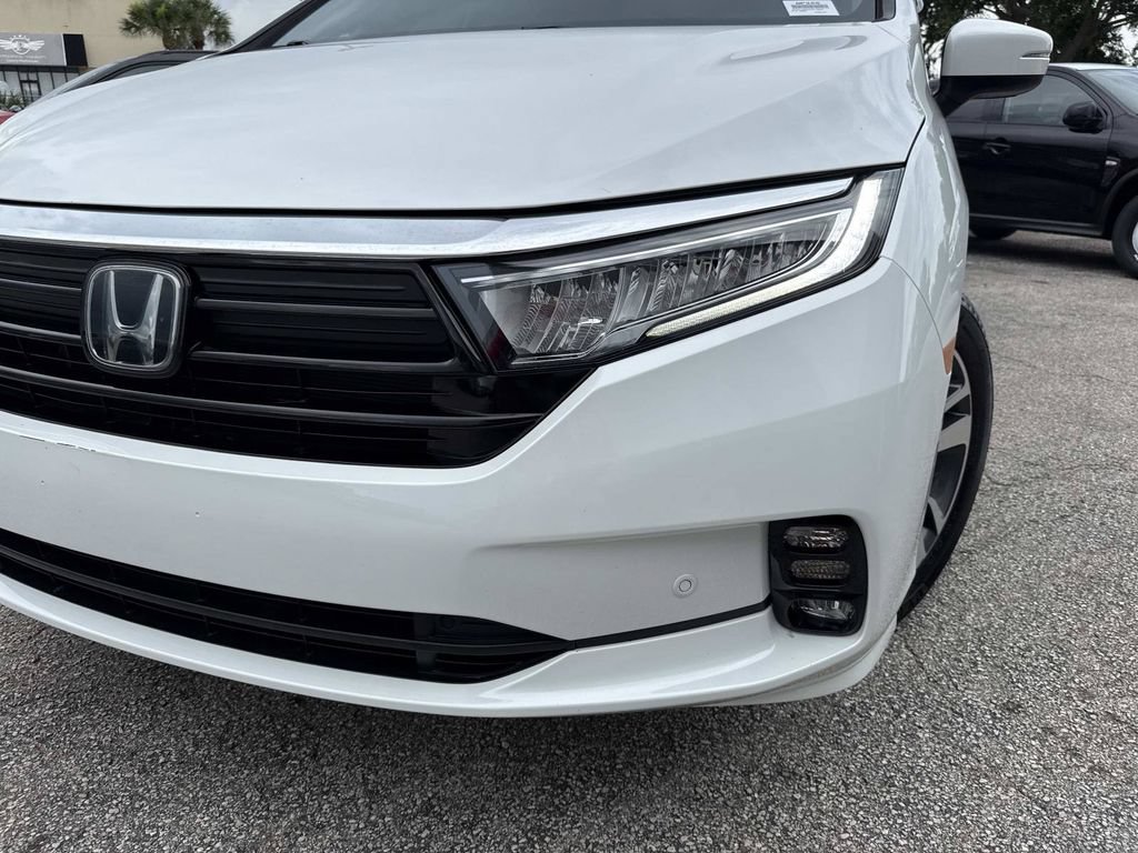 Used 2023 Honda Odyssey Touring image 9
