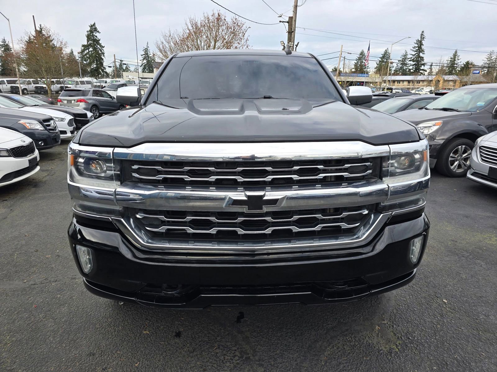 Used 2016 Chevrolet Silverado 1500 LTZ AWD/4WD image 8