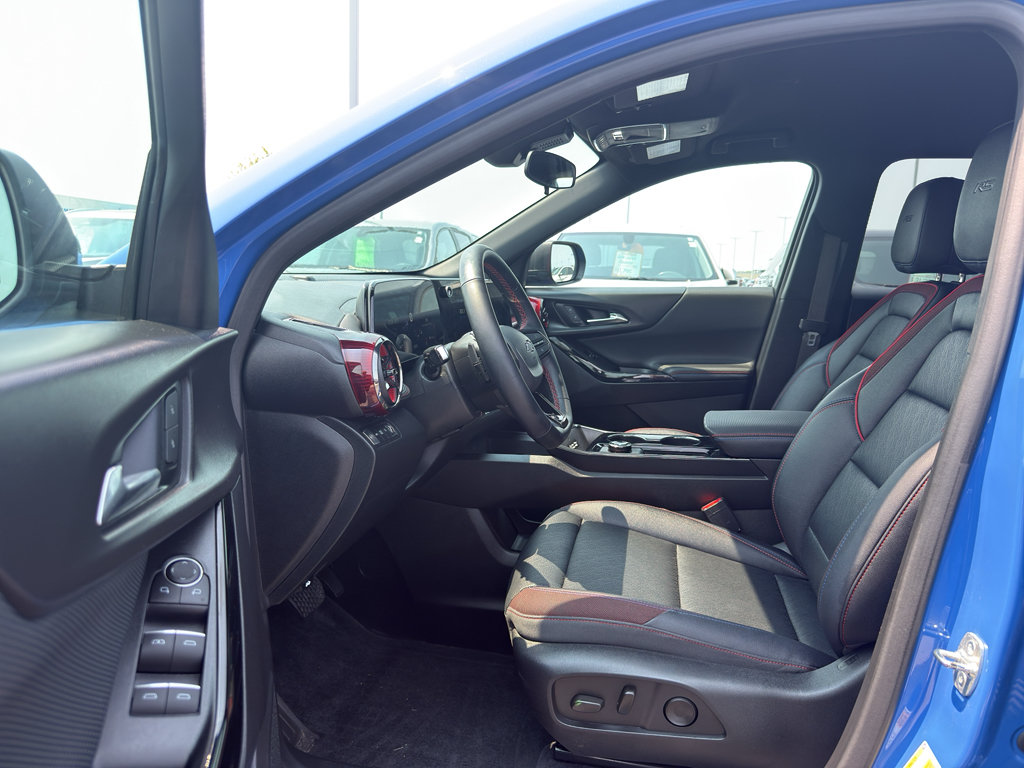 Certified 2025 Chevrolet Equinox RS AWD/4WD image 12