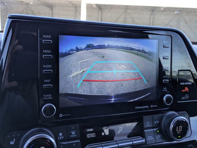 Used 2022 Toyota Highlander XSE FWD image 23
