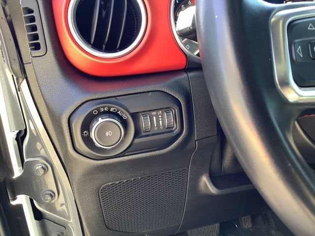 Used 2018 Jeep Wrangler Rubicon AWD/4WD image 15
