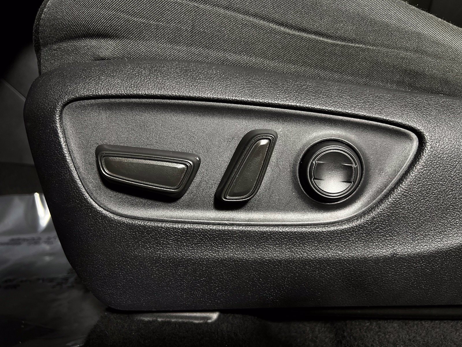 Certified 2025 Toyota RAV4 XLE FWD image 14