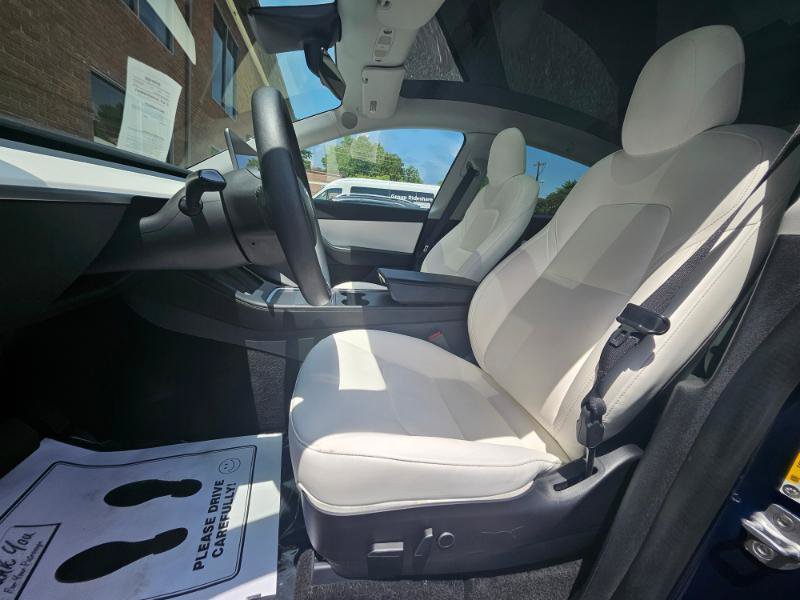 Used 2022 Tesla Model Y Long Range AWD/4WD image 36