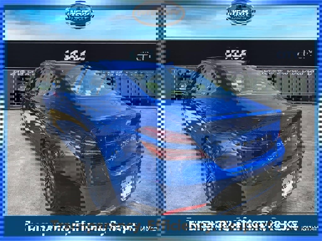 Used 2025 Genesis G70 3.3T Advanced w/ Sport Prestige Package image 5