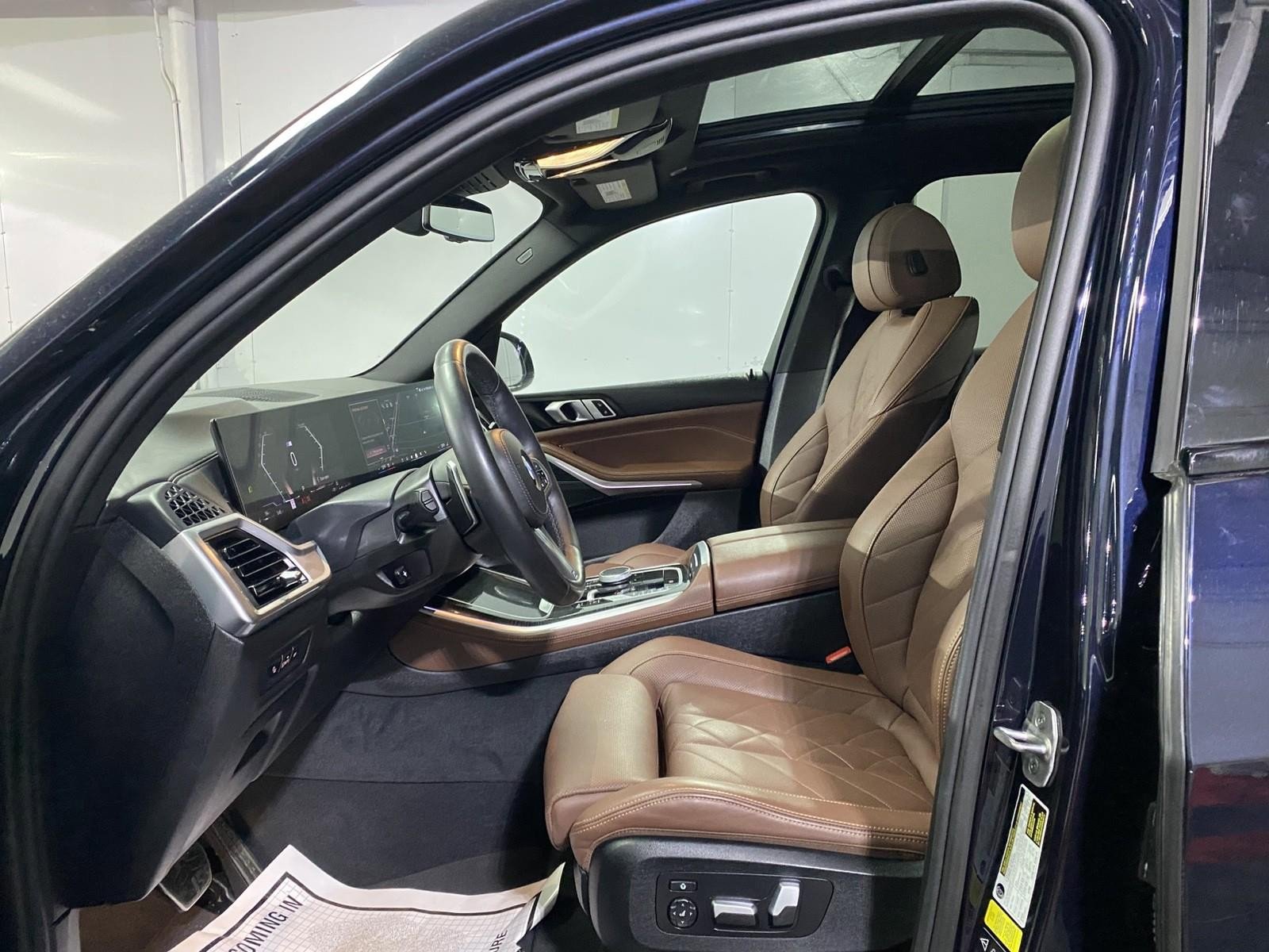 Used 2024 BMW X5 xDrive40i w/ M Sport Package image 24