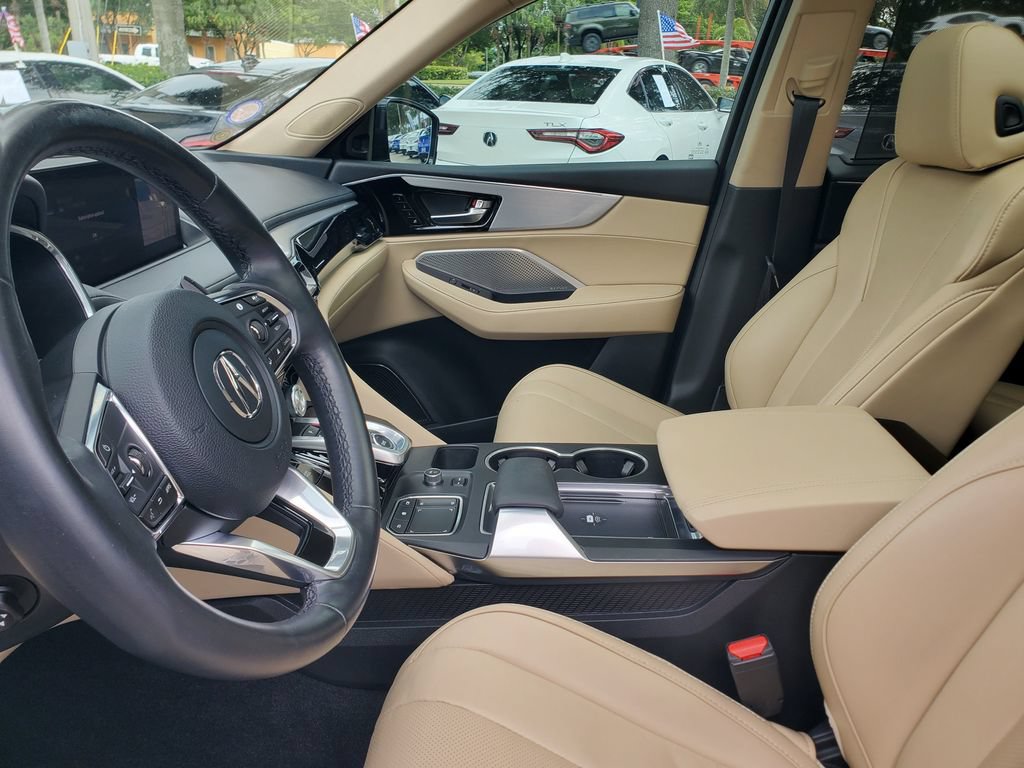 Certified 2024 Acura MDX FWD w/ Technology Package image 17