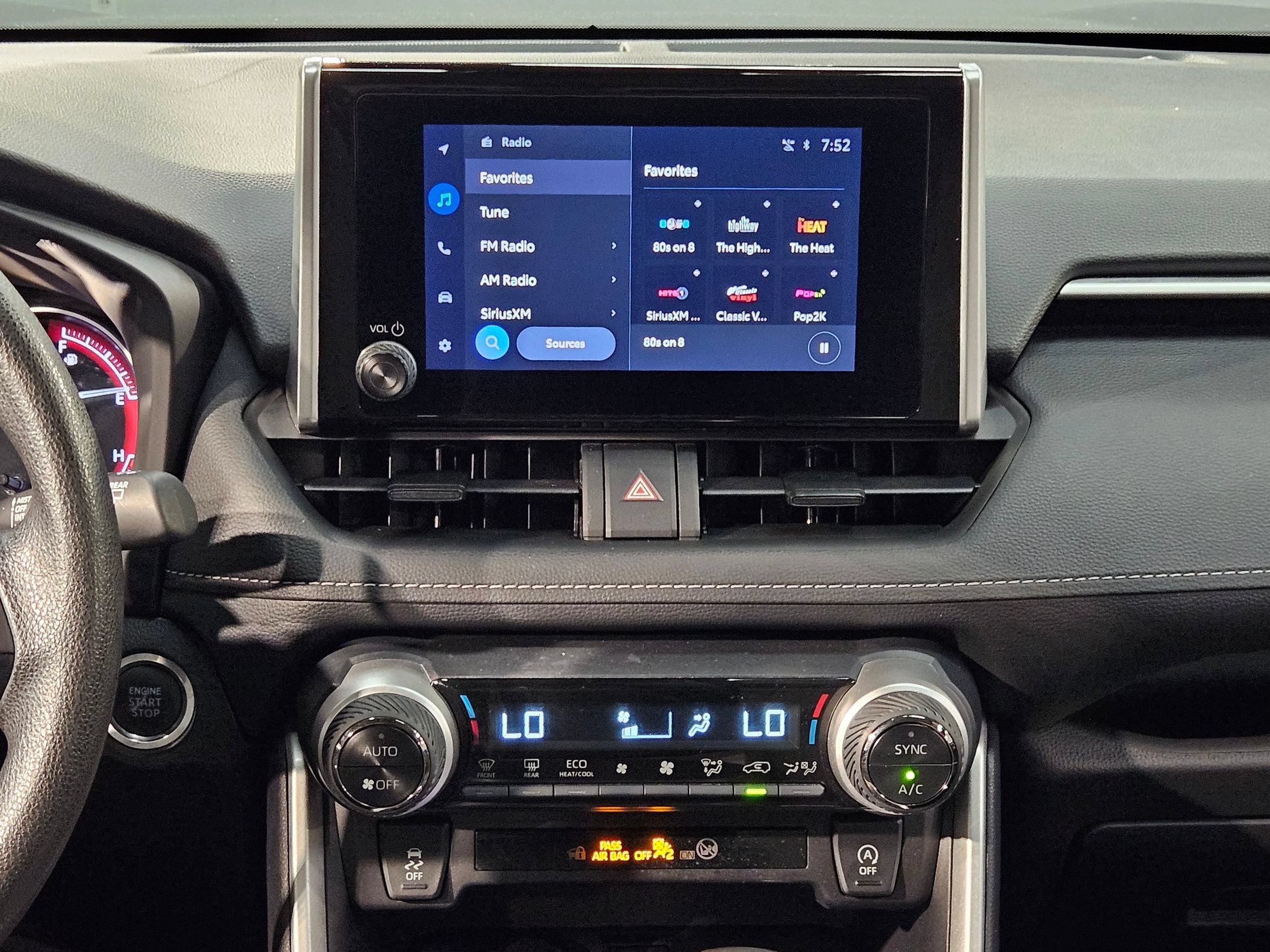 Used 2025 Toyota RAV4 XLE FWD image 16