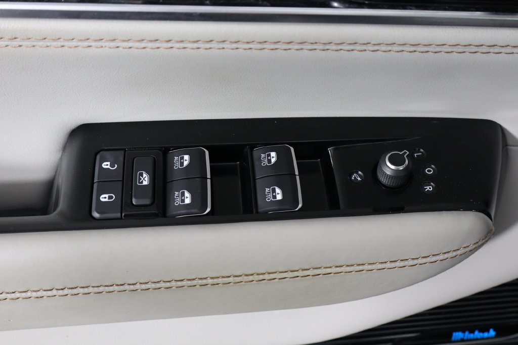 Used 2022 Jeep Grand Wagoneer Series I AWD/4WD image 22