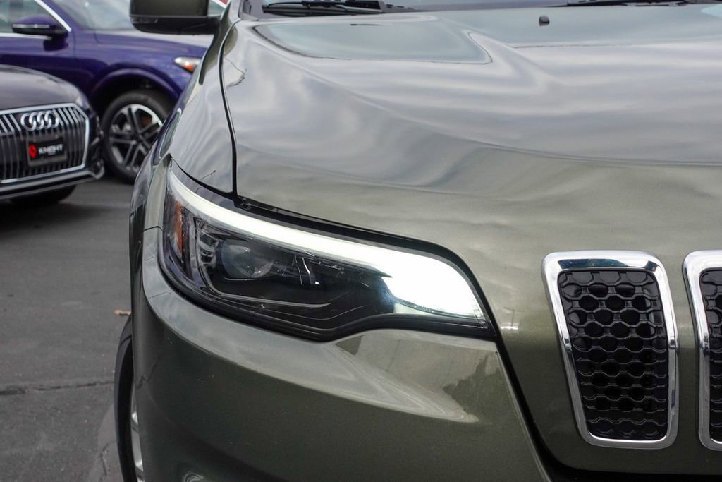 Used 2021 Jeep Cherokee Latitude Plus w/ Sun & Sound Group image 5