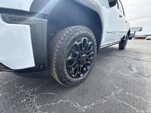 New 2026 GMC Sierra 2500 Denali Ultimate w/ LPO, Black Badging Package image 18