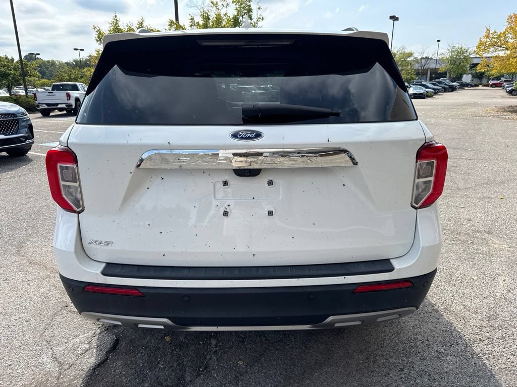 Used 2023 Ford Explorer XLT w/ Equipment Group 202A RWD image 11