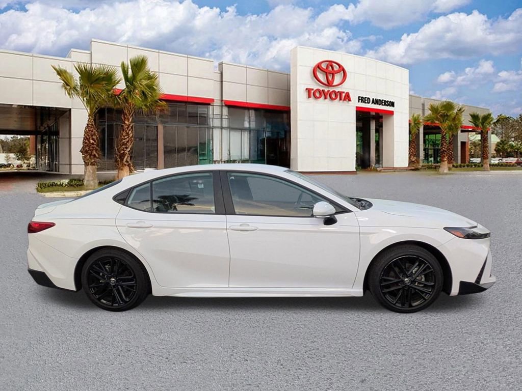 Certified 2025 Toyota Camry SE w/ Convenience Package image 4