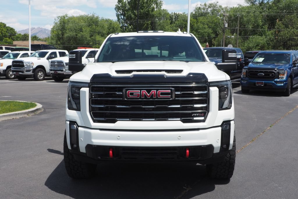 Used 2024 GMC Sierra 3500 AT4 w/ Technology Package AWD/4WD image 2